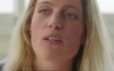 Elise, bénévole, sur France TV